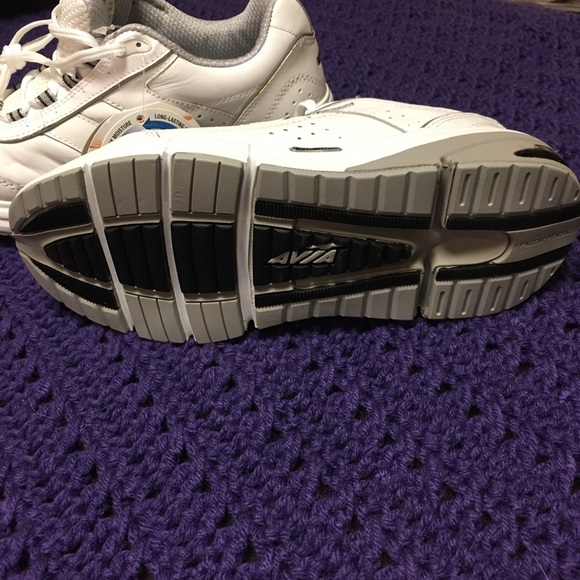 Avia iShape Toning Sneakers - Picture 8 of 8